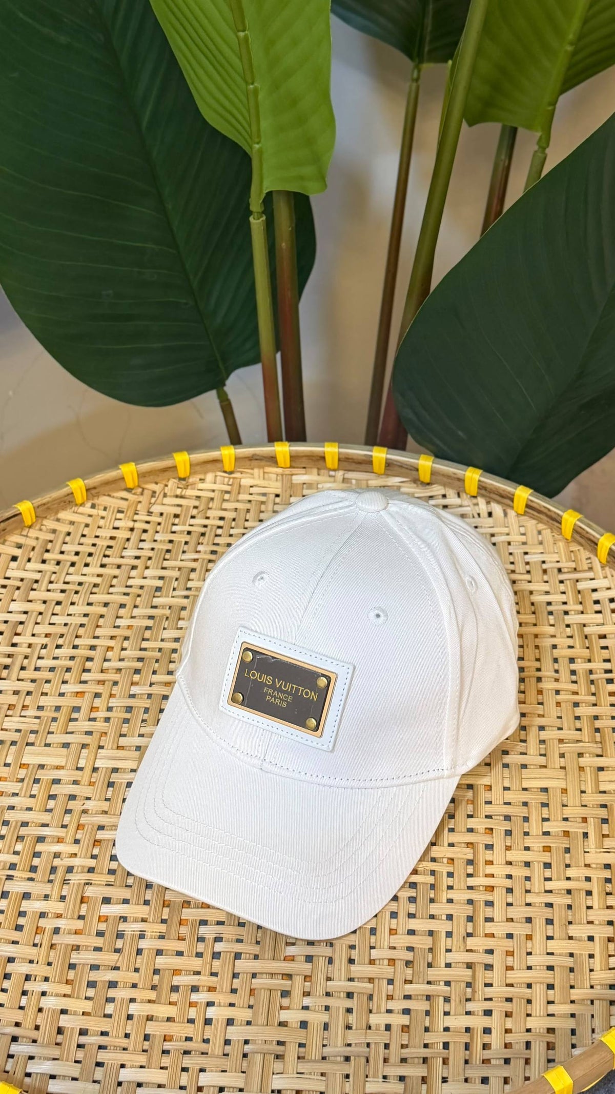 LV cap

VVIP QUALITY

180 dhs🇦🇪🇦🇪

Zain281
♥️♥️♥️