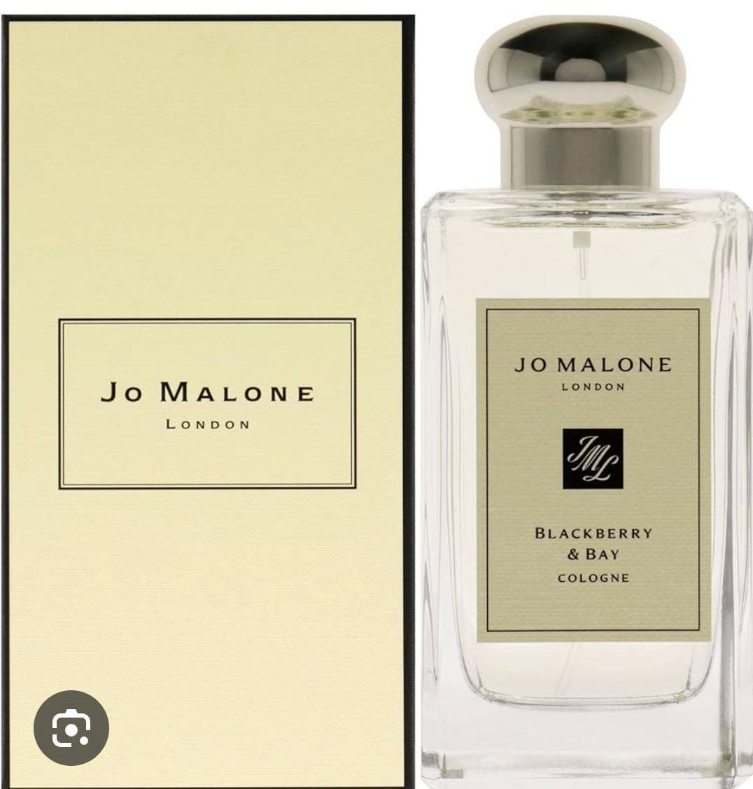 Jo Malone
With paper  bag
45 dhs❤️💚❤️

Zain87
♥️♥️♥️