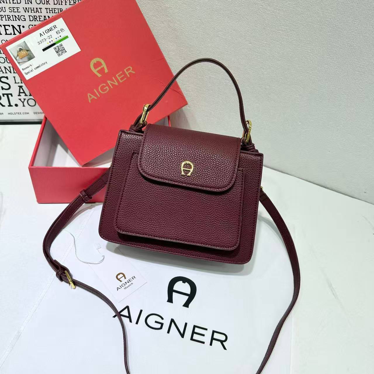 Aigner
100 dhs💓

High-quality 

in box🎁🎁🎁

Zain35
♥️♥️♥️
