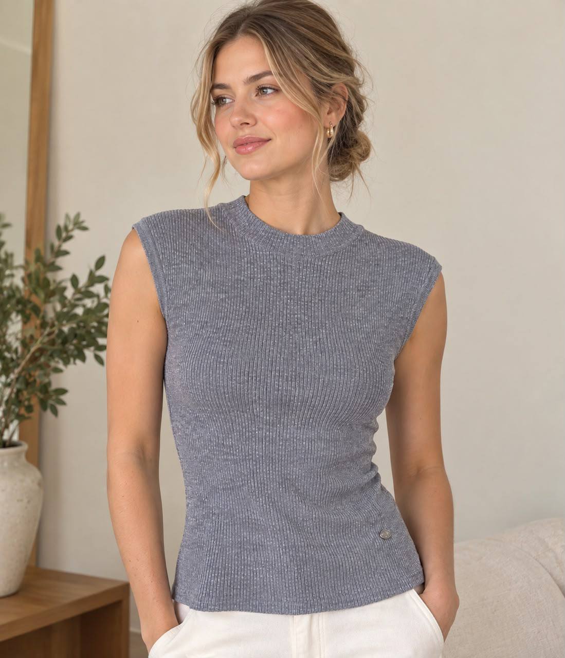 LORO PIANA

Women’s Cashmere Top 
Master Quality 

SML
300 dhs🇦🇪🇦🇪

Zain276
♥️♥️♥️