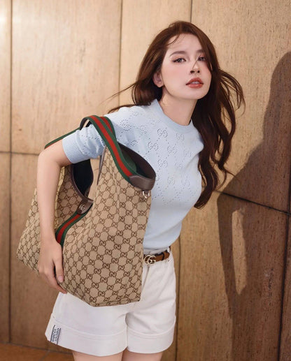 GUCCI 
NEW CAME GOOD QUALITY 
125 dhs🪙🌨️

Zain39
♥️♥️♥️