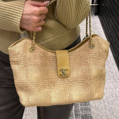 💚🌼 CHANEL 🤍
       
         🤍 🍂🍃🩷
For Price 👇 WhatsApp✅
0568585901 
0507557372
0552275751 Owner Zain 👌

Zain246
♥️♥️♥️