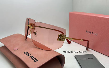 Miu Miu
Master 
180 dhs🇦🇪

Zain126
♥️♥️♥️