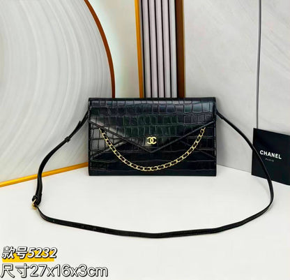 Chanel
Master❣️❣️
27cm🫶🏼🫶🏼 
220 dhs🇦🇪🇦🇪
with box

Zain297
♥️♥️♥️