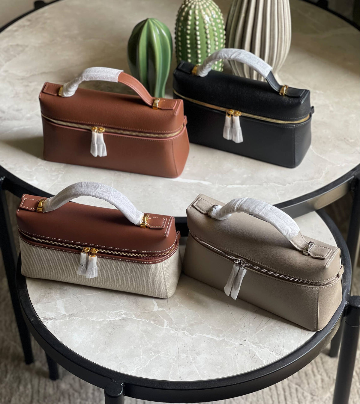 Loro piana ✨
Size:23Cm 💥
Available original box 📦 
With full packing 🎀🎀
Super high quality 💥💥

For Price 👇 WhatsApp✅
0568585901 
0507557372
0552275751 Owner Zain 👌

Zain283
♥️♥️♥️
