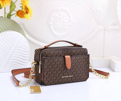 MK
90 dhs✅
size 20×8×14cm
With box

Zain42
♥️♥️♥️