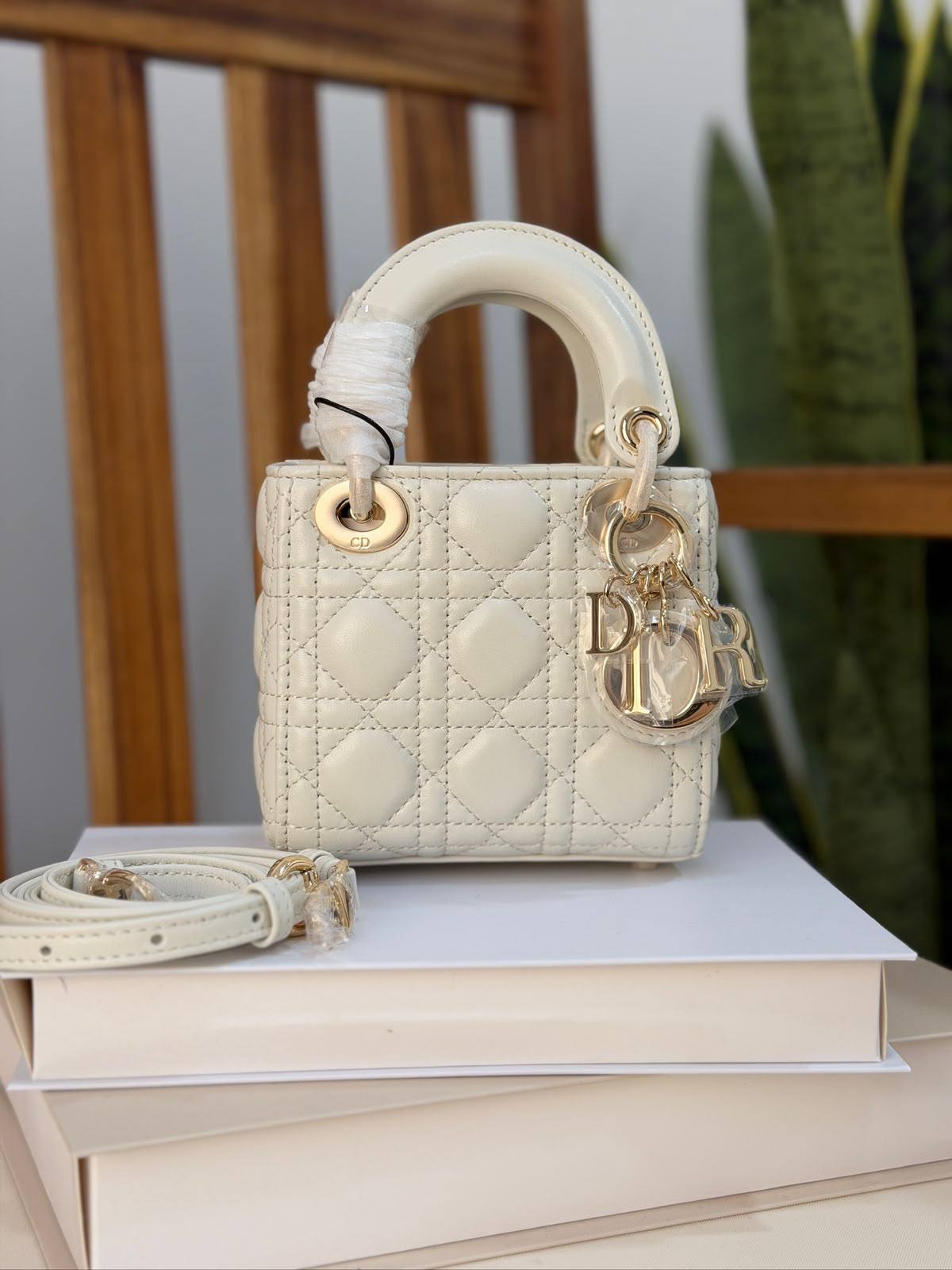 Dior💫
Super master quality ⚡️
Original Packing 🎁
Micro size📏

For Price 👇 WhatsApp✅
0568585901 
0507557372
0552275751 Owner Zain 👌

Zain321
♥️♥️♥️