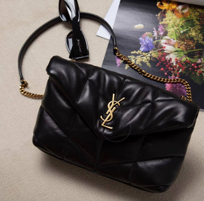 YSL
90 dhs🪙🖤
size：23×13×7cm
Good quality 
with box
🎁🎁🎁

Zain35
♥️♥️♥️
