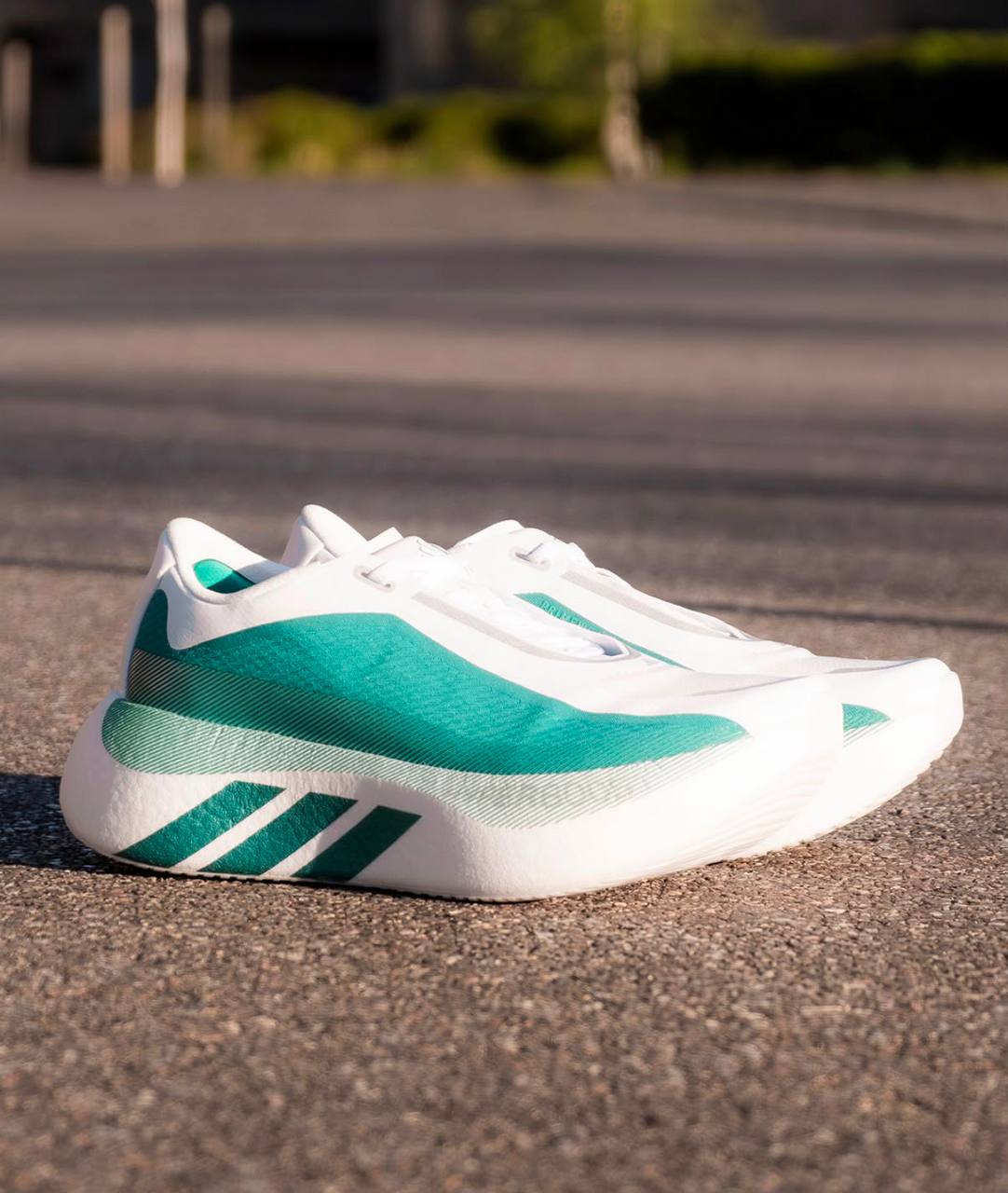 adidas Hyper Boost Edge
White EQT Green ，
Size 36-45 ，
230 dhs💛

Zain18
♥️♥️♥️