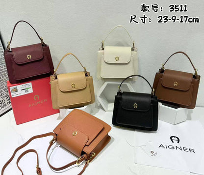 Aigner
115 dhs❤️
SIZE：23cm
High-quality product 

with box
🎁🎁🎁

Zain35
♥️♥️♥️