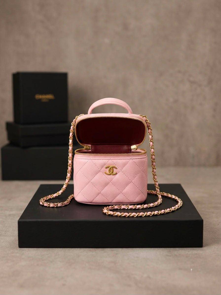 Chanel sᴍᴀʟʟ ᴠᴀɴɪᴛʏ
ᴛᴏᴘ ʜᴀɴᴅᴅʟᴇ/ʟᴏɴɢ ᴄʜᴀɪɴ
ɢᴏʟᴅʜᴀʀᴅᴡᴀʀᴇ
ᴡɪᴛʜʙᴏx
ᴄᴀᴠɪᴀʀ ᴍᴀᴛᴇʀɪᴀʟ
sɪᴢᴇ:𝟏𝟐ᴄᴍ
95 dhs✅

Zain56
♥️♥️