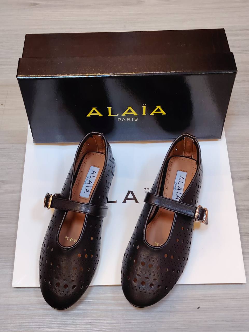 ALAIA  
New Arrived 
Size 36 To 41
100 dhs🪙🌨️

Zain137
♥️♥️♥️