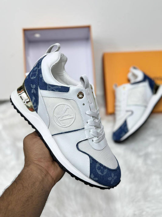 LV SHOES 
Size 36-41
140 dhs🇦🇪

Zain21
♥️♥️♥️