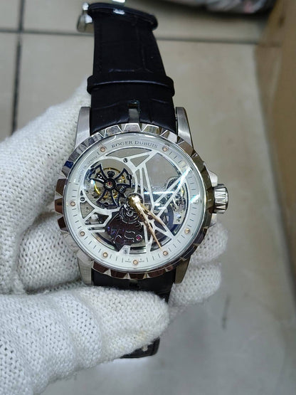 Roger dubuis 

for man 
280 dhs🇦🇪🇦🇪

Zain25
♥️♥️♥️