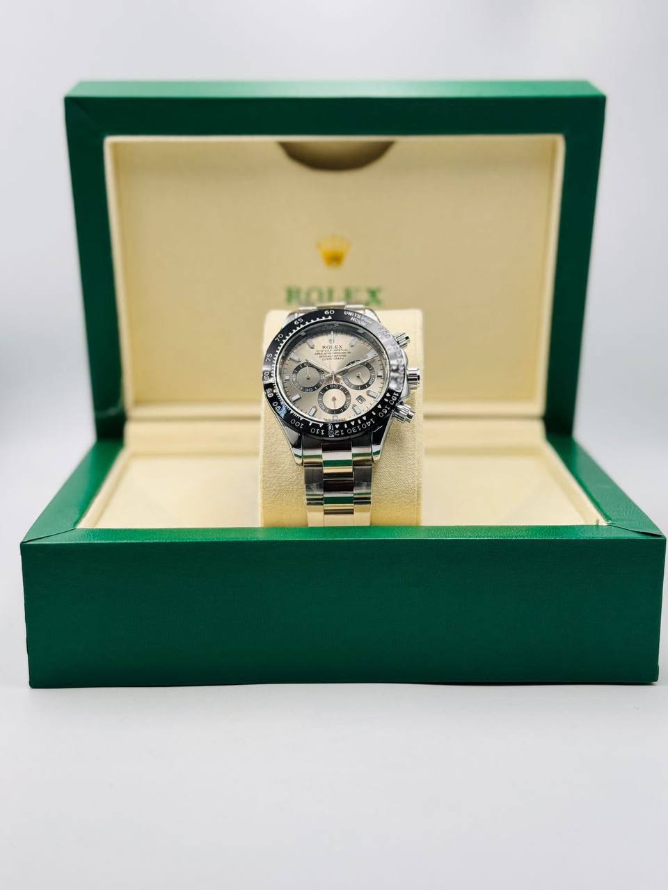 Rolex Men 
70 dhs🇦🇪🇦🇪

Zain08
♥️♥️♥️