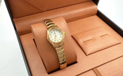 New ladies watches
65 dhs🪙💚

Zain45
♥️♥️♥️