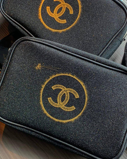 Chanel
90 dhs✅
SIZE：22cm

Zain07
♥️♥️♥️