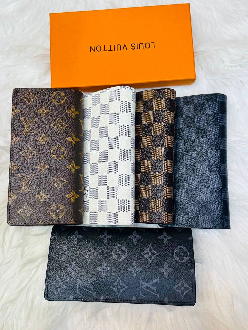 LV Wallets
With box
30 dhs🇦🇪🇦🇪

Zain93
♥️♥️♥️