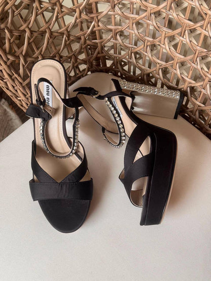 MIU MIU 
✨ Collection
👠 36–41
💎 Premium Quality
🔥 Super Master
450 dhs🇦🇪🇦🇪

Zain198
♥️♥️♥️