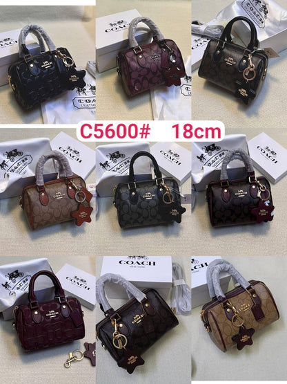 Coach

100 dhs🇦🇪🇦🇪

with box

size 18cm
Zain26
♥️♥️♥️