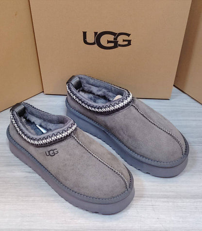 Ugg  New Arrived, 
Size 36 To 41
130 dhs🪙💚

Zain120
♥️♥️♥️