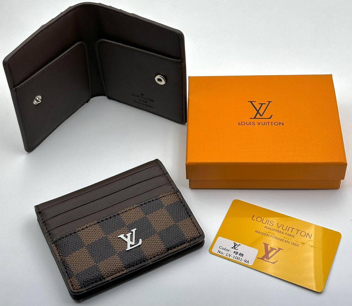 Cartier wallets
70 dhs🇦🇪🇦🇪

good quality

Zain182
♥️♥️♥️