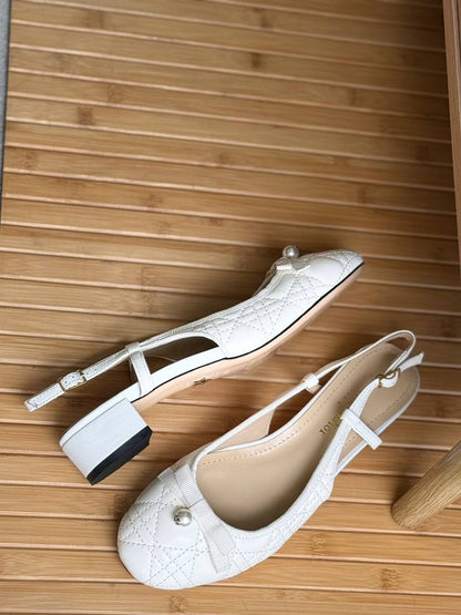Dior

Size 36 to 42

500 dhs🇦🇪🇦🇪

Zain303
♥️♥️♥️