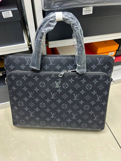 Laptob Bags
110 dhs✅

Zain190
♥️♥️♥️