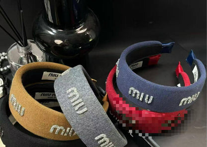 Hair bands
20 dhs🪙💚

Zain263
♥️♥️♥️