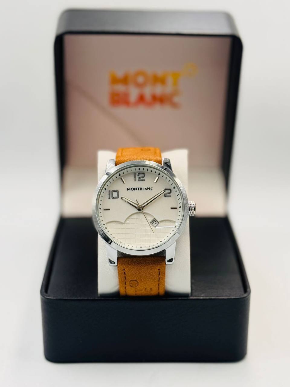 Mont Blanc men
*offer price 
45 dhs🪙🌨️

Zain08
♥️♥️♥️