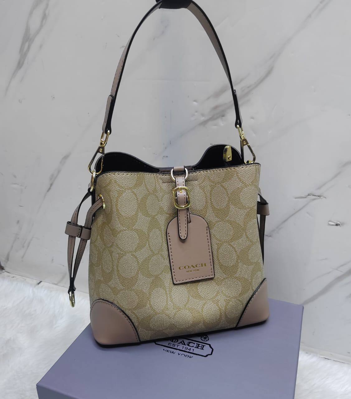 LV - Coach - Dior - YSL

105 dhs🪙🌨️ 

Withbox
🎁🎁🎁

Zain143
♥️♥️♥️