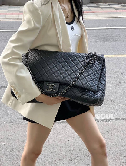 CHANEL 
COPY ONE 
220 dhs💓

Zain39
♥️♥️♥️