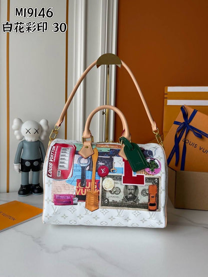 Lv Speedy 
Master🌺🌺
30cm
270 dhs✅

Zain114
♥️♥️♥️