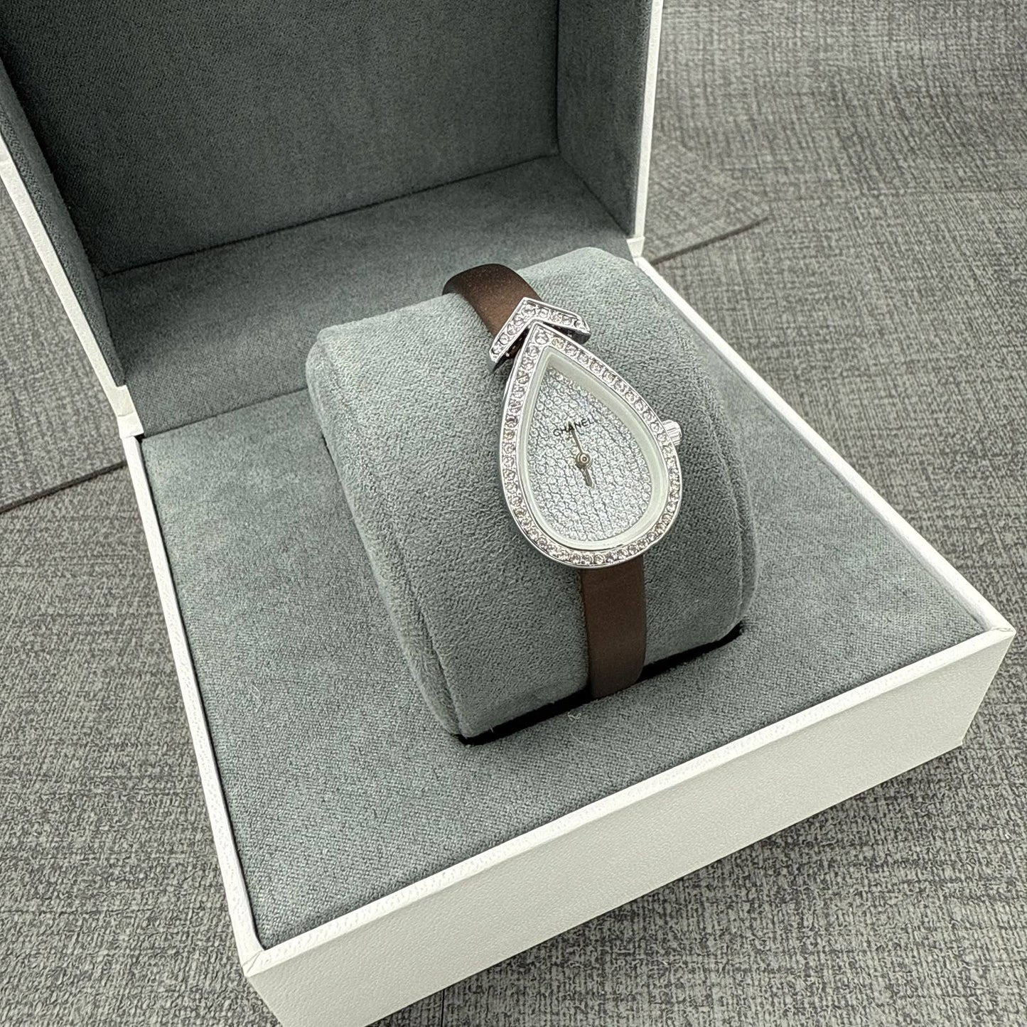 Leather belt ladies 
55 dhs🇦🇪🇦🇪

Zain45
♥️♥️♥️