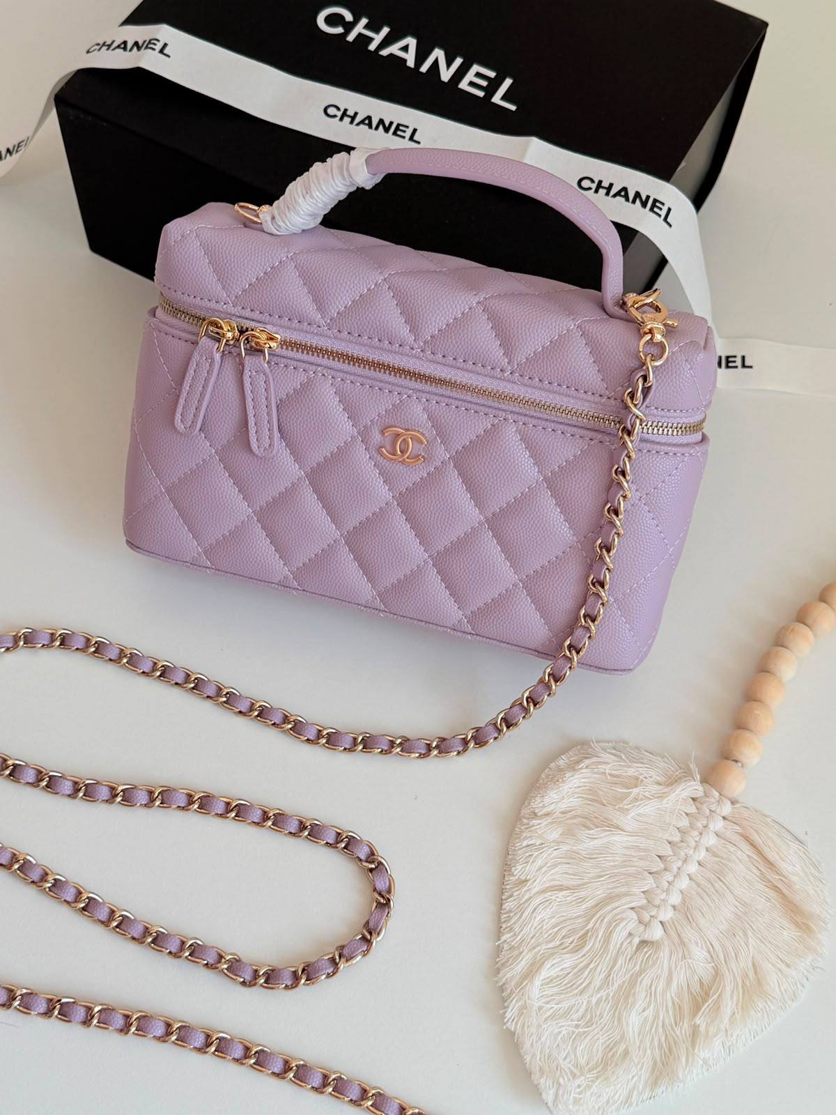 Chanel

210 dhs

Zain134
♥️♥️♥️