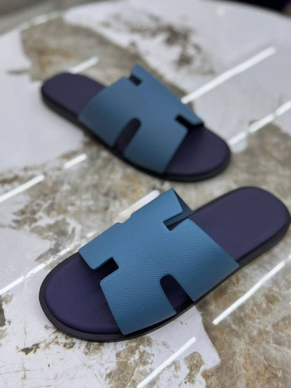 Hermes men slipper
120 dhs🇦🇪

40-46

Zain55
♥️♥️♥️