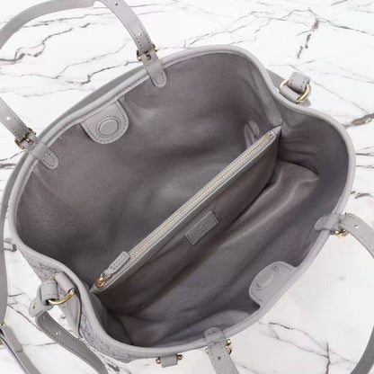 Gucci GG Emblem small bucket bag✅*
*Size 19 cm*
For Price 👇 WhatsApp✅
0568585901 
0507557372
0552275751 Owner Zain 👌

Zain274
♥️♥️♥️