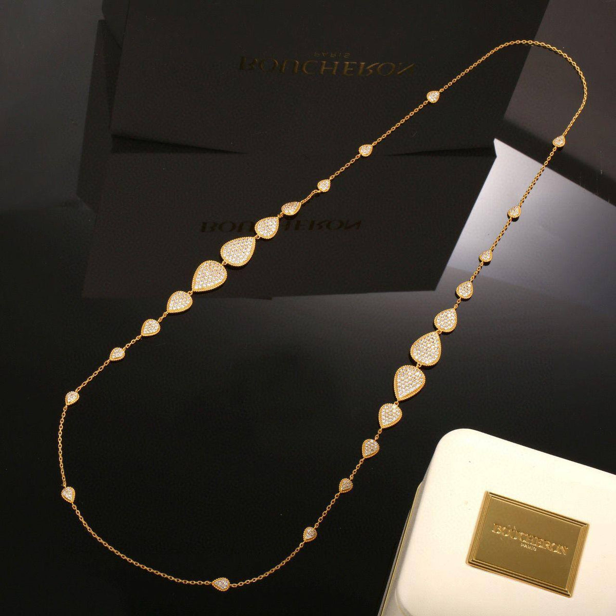 BOUCHRON NECKLACE
LONG💫✨
150 dhs🇦🇪🇦🇪

WITH BOX AND PAPER BAG🛍️🎁

Zain89
♥️♥️♥️