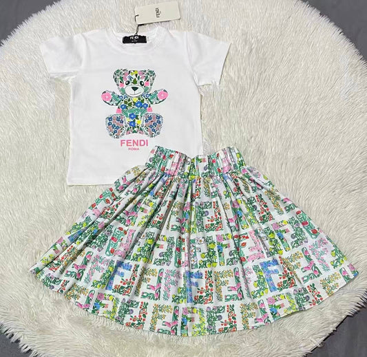 Fendi
2-12y 
130 dhs🇦🇪

Zain151
♥️♥️♥️