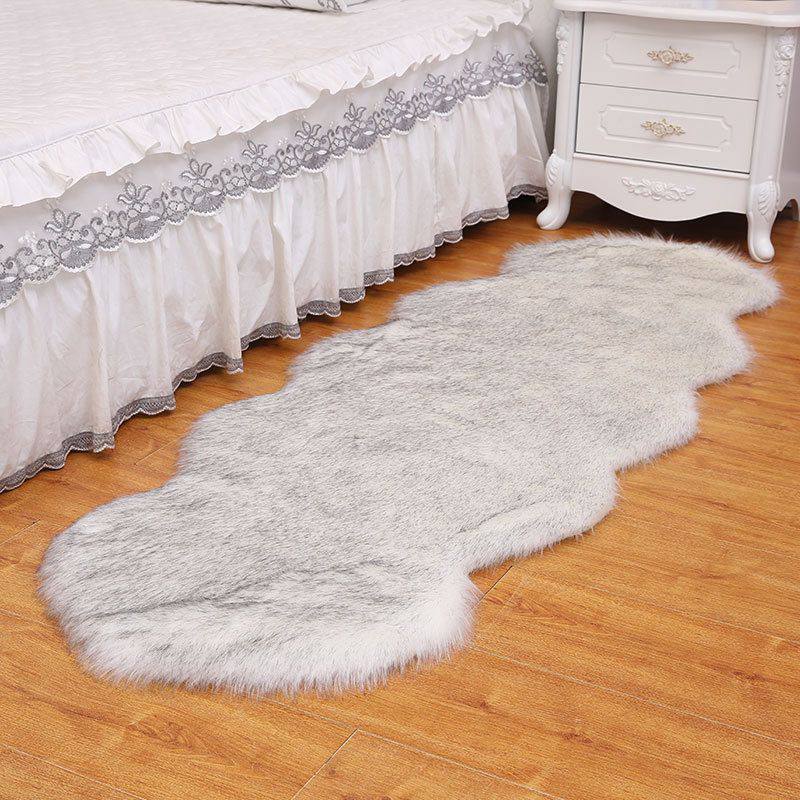 Runner
Far 
Size 180/60
75 dhs🪙💕

Zain99
♥️♥️♥️