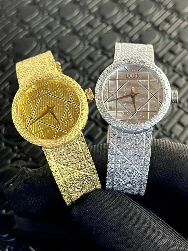 Dior watch for ladies 
good quality 
240 dhs🗽

Zain59
♥️♥️♥️