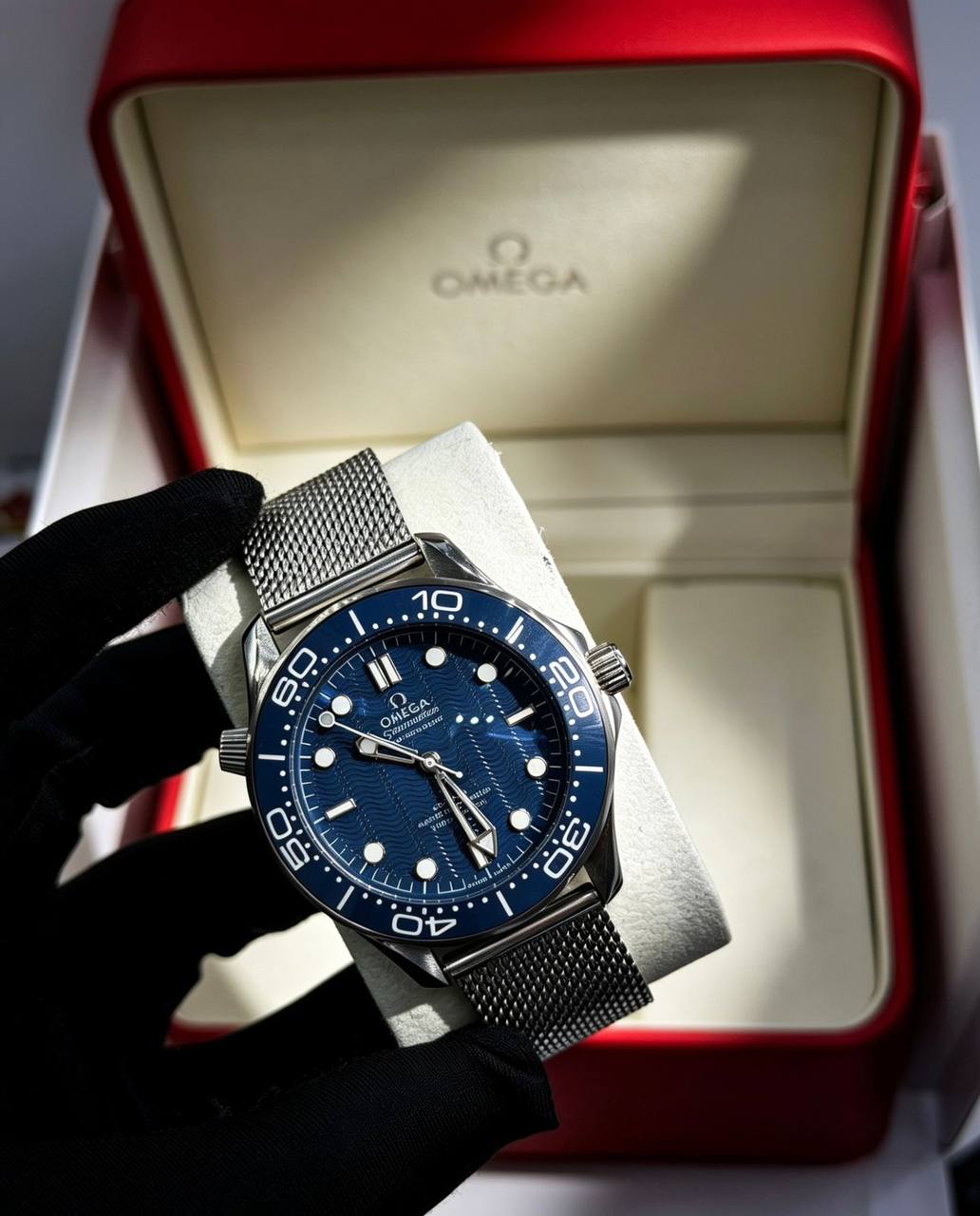 Omega
280 dhs✅
Automatic

Zain85
♥️♥️♥️