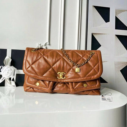 CHANEL 

NEW CAME GOOD  QUALITY 

120 dhs🌺

Zain39
♥️♥️♥️