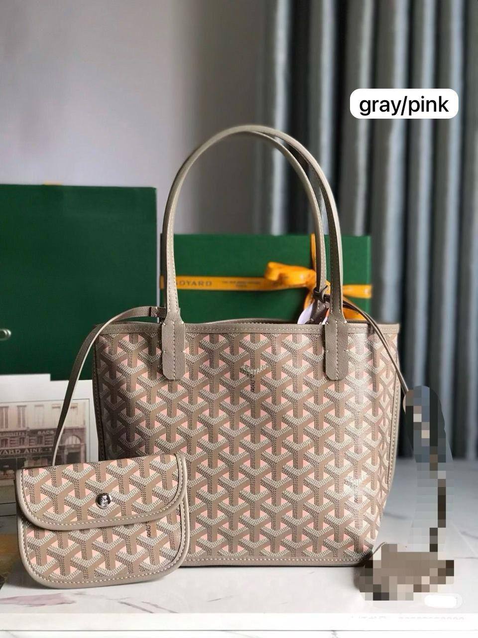 🌈 Goyard Small
1️⃣ First quality 
Size : 29 * 20 cm
75 dhs✅

Zain115
♥️♥️♥️