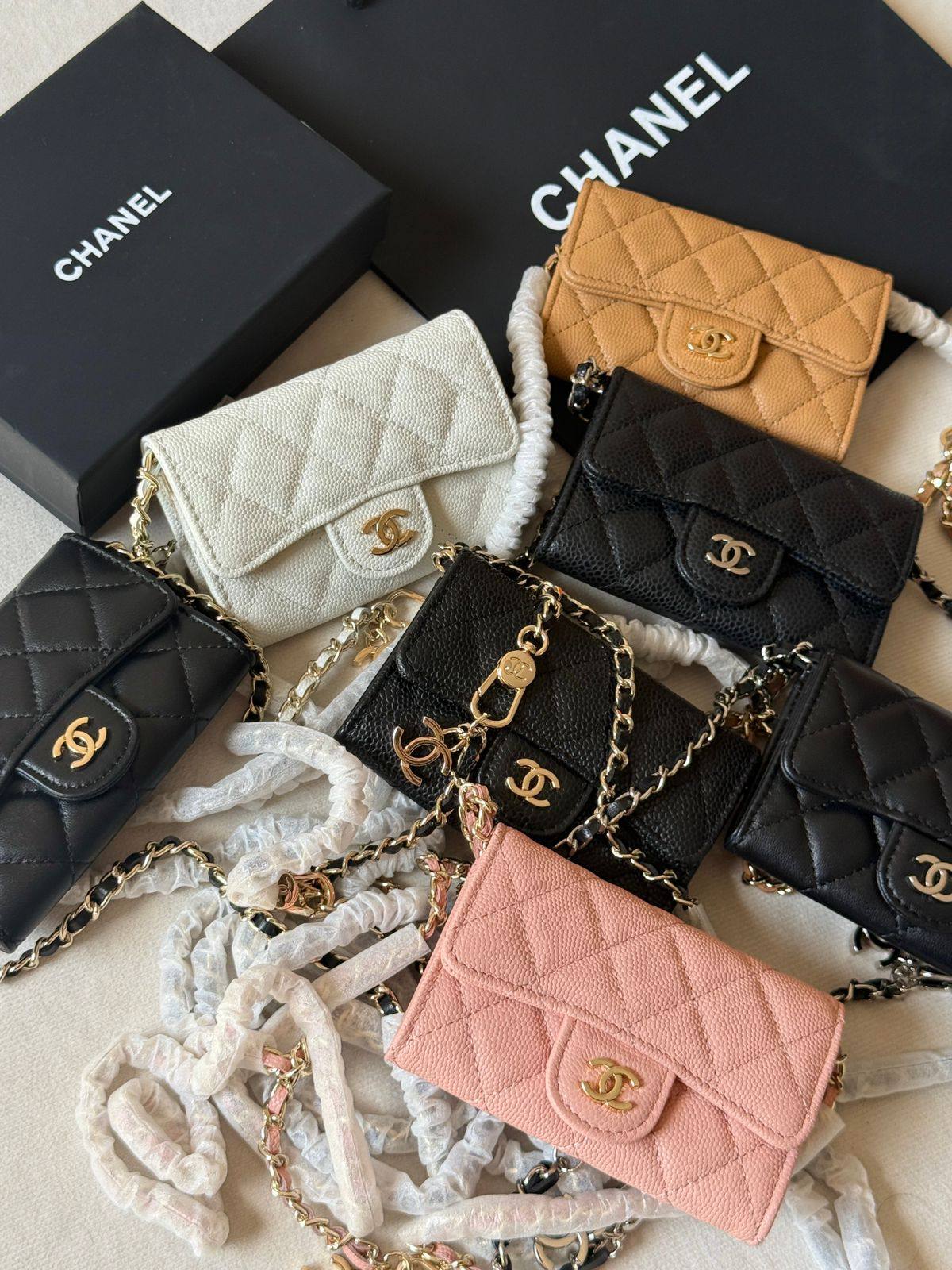 Chanel
Super master quailty

380 dhs🇦🇪🇦🇪

Zain275
♥️♥️♥️