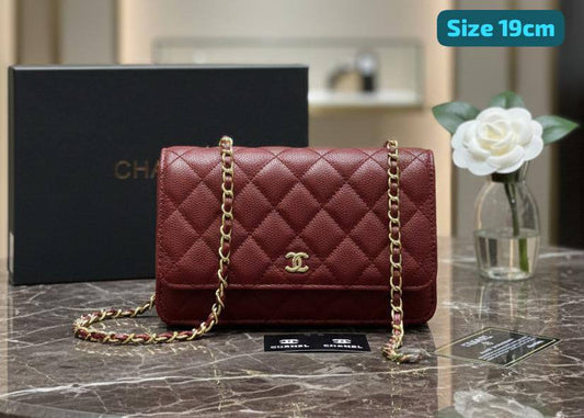 Chanel
Good quality 

with box 
🎁🎁🎁

90 dhs🪙💚

Zain186
♥️♥️♥️