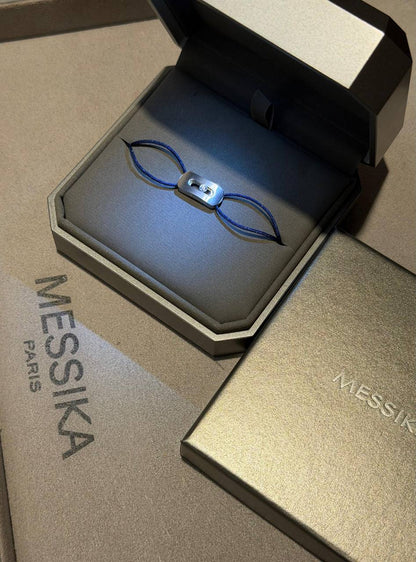 MESSIKA 🩶
* ⁠↗️ *Super Master Quality ®️*⬆️
* MOVE TITANIUM CORD BRACELET Unisex 
* ⁠Black , Blue & Gray Cord
For Price 👇 WTSP Text Zain 0568585901
0507557372
0544061607

Zain106
♥️♥️♥️