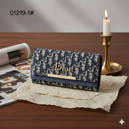 TRI-FOLD 𝗟𝗢𝗡𝗚 WALLET
WITH BOX
🎁🎁🎁

30 dhs❣️

Zain31
♥️♥️♥️