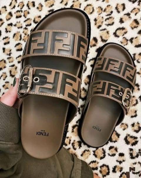 FENDI 
☘️ *SIZE  36  to 42 ☘️                                                                                                       
180 dhs🌺

Zain224
 ♥️♥️♥️