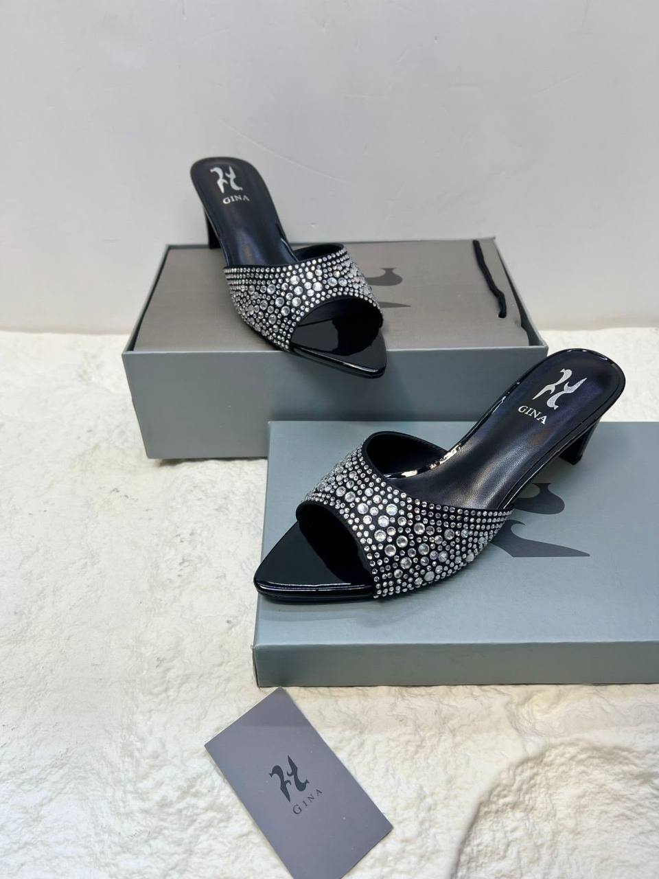 GINA
💯high quality
Size 36-37-38-39-40-41

120 dhs🇦🇪🇦🇪

Zain21
♥️♥️♥️